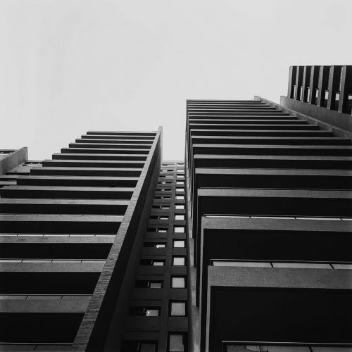 Eluchans_Plaza_bn